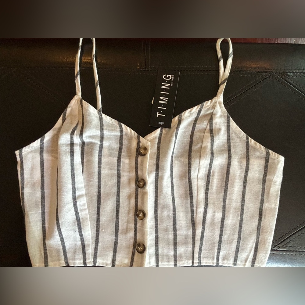Women’s large black and white striped tank top, nwt, beach summer